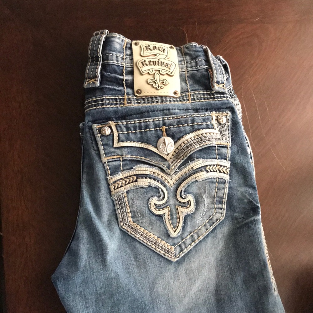 Men’s rock revival jeans